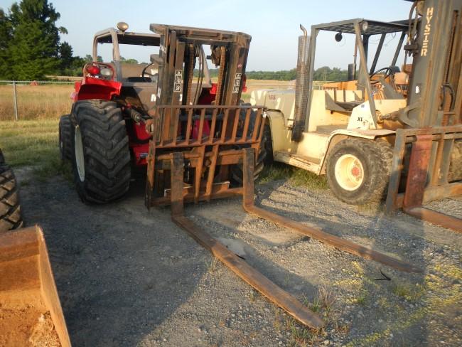 MANITOU-KD HAWK M30H FORKLIFT,  CAT DIESEL, SHUTTLE SHIFT, 3-STAGE MAST, 6'