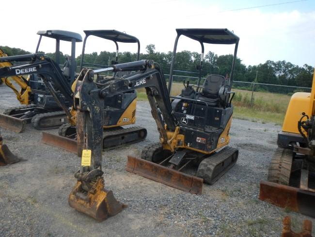 2014 JOHN DEERE 17D MINI EXCAVATOR, meter shows 1566 hrs,  CANOPY, RUBBER T