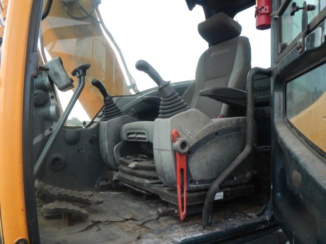 2011 HYUNDAI ROBEX 140 LC-9 EXCAVATOR,  EROPS, STANDARD STICK, TBG, 36" BUC