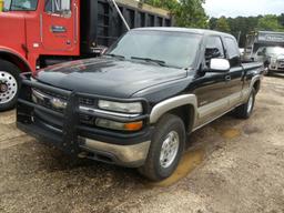 2002 CHEVROLET SILVERADO 1500 Z71 PICKUP TRUCK, 300K MILES  4X4, EXTENDED C