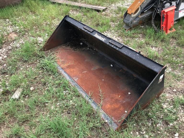 TOMAHAWK 72" SKID STEER BUCKET