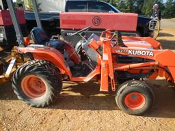 1999 KUBOTA B7300 HST WHEEL TRACTOR,  KUBOTA LA271 LOADER W/BUCKET, 3 POINT