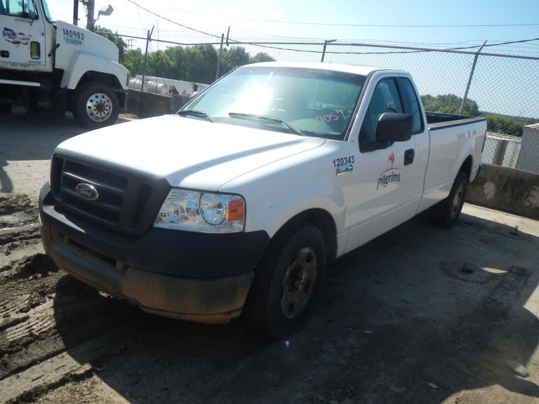 2005 FORD F-150 XL PICKUP TRUCK, 321,444+ mi,  EXTENDED CAB, TRITON 4.6L V8