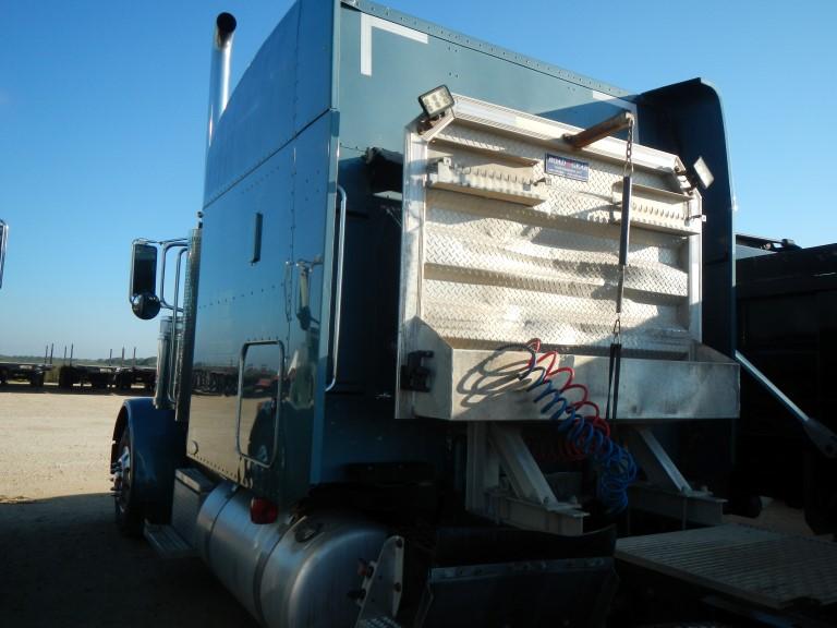 2007 PETERBILT 379 EXTENDED HOOD TRUCK TRACTOR, 1,128,000+ mi,  "LONG & TAL