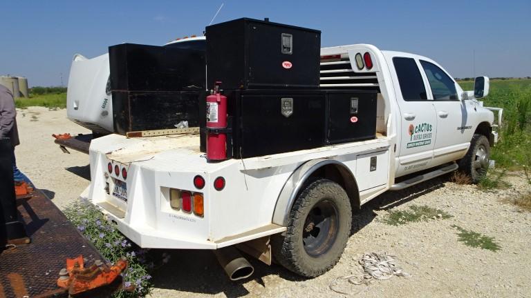 "2003 DODGE RAM 3500 FLATBED TRUCK,  4-DOOR, CUMMINS 24-V DIESEL, 6-SPEED,