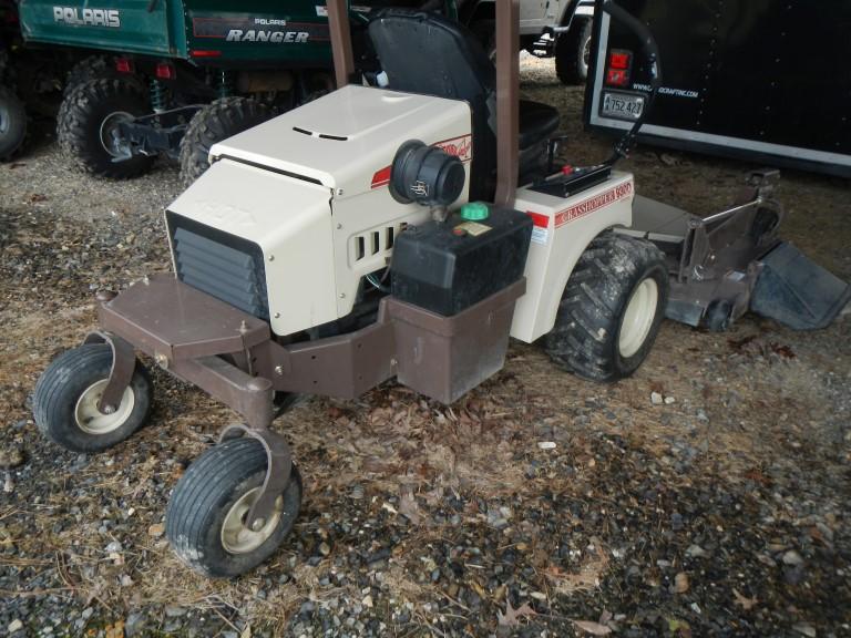 GRASSHOPPER 930D DURAMAX 72 ZERO RADIUS MOWER, 134 hrs,  KUBOTA 3 CYLINDER