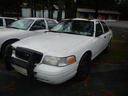 2009 FORD CROWN VICTORIA CAR, 87,127+ mi,  4-DOOR, V8, AUTOMATIC, PS, AC S#