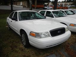 2011 FORD CROWN VICTORIA CAR, 101,720+ mi,  4-DOOR, V8, AUTOMATIC, PS, AC S