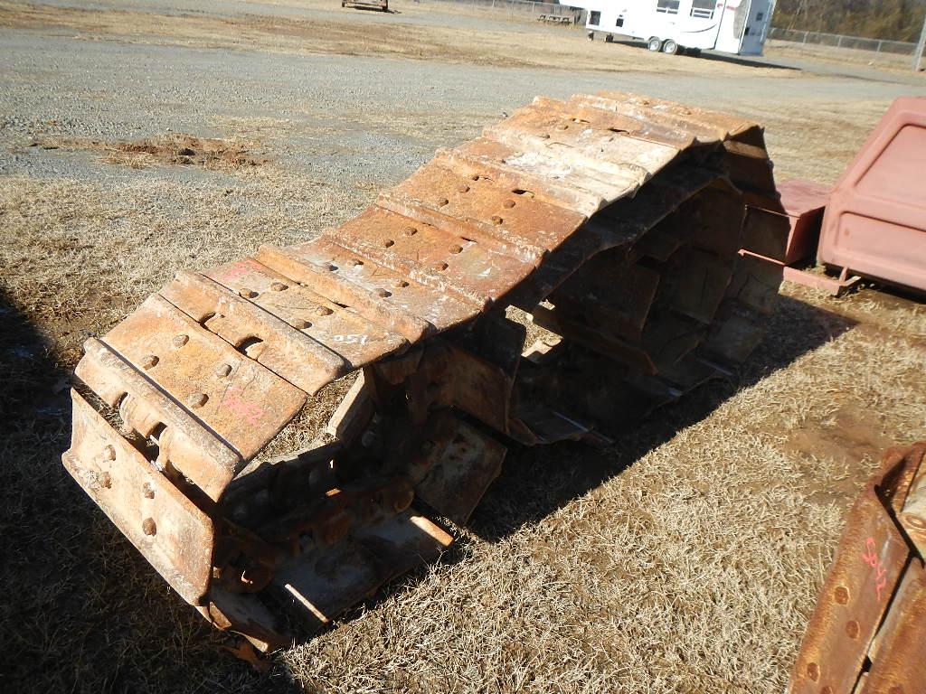 SET OF TRACKS  FOR CAT D8 DOZER