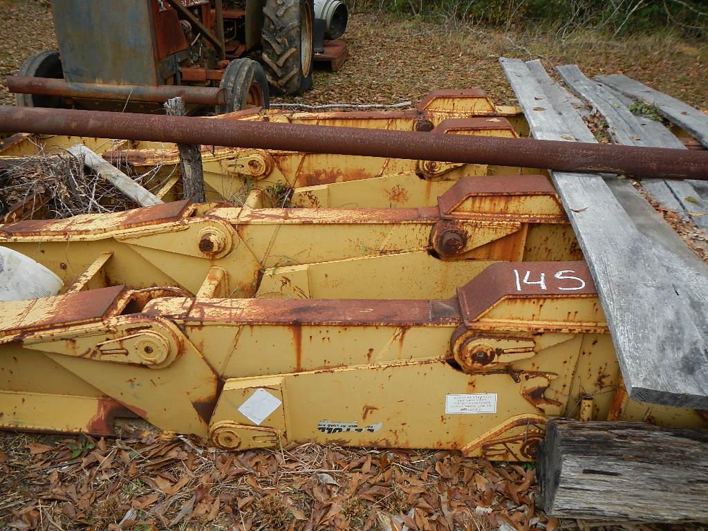 LOAD KING EQUIPMENT TRAILER,  FOLDING NECK, (PARTS OR REBUILD TRAILER),  AX