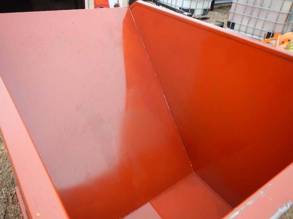 KC 1.5 YARD SELF DUMPING HOPPER WITH FORKLIFT TUBES