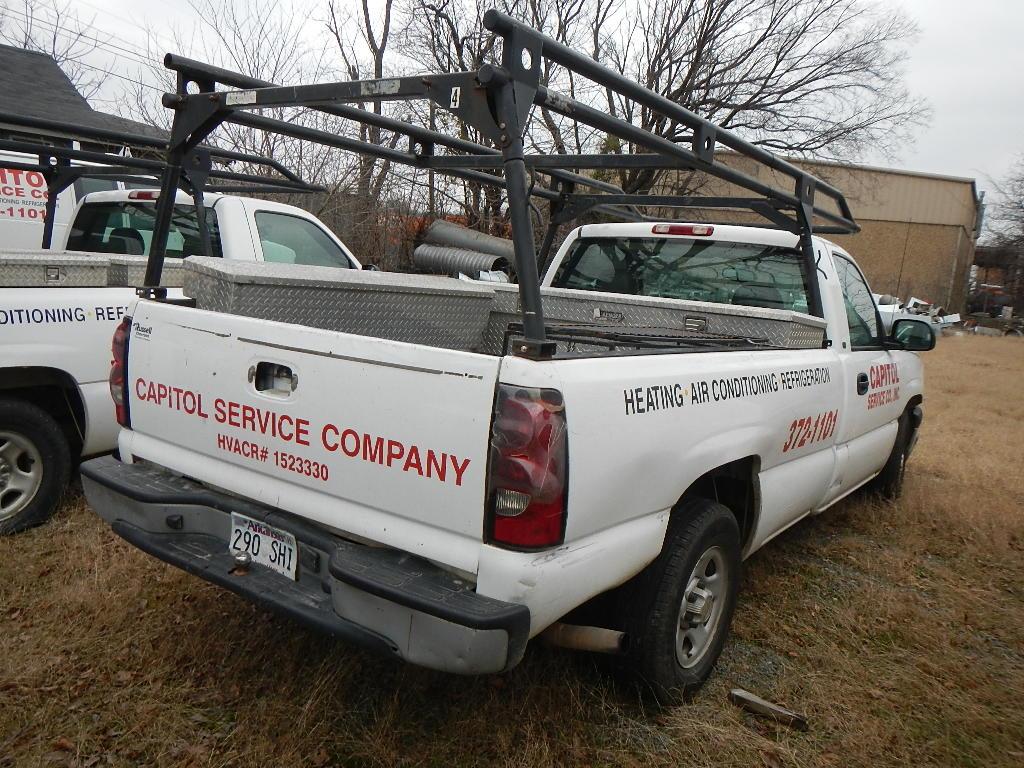 2004 CHEVROLET SILVERADO PICKUP TRUCK,  V8 GAS, AT, PS, AC, LADDER RACK, (2