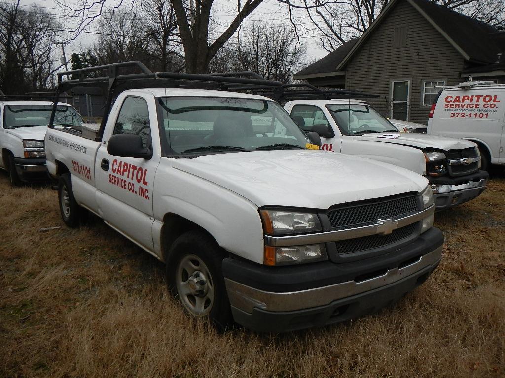 2004 CHEVROLET SILVERADO PICKUP TRUCK,  V8 GAS, AT, PS, AC, LADDER RACK, (2