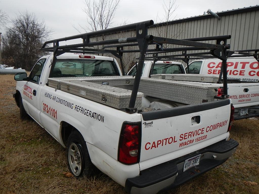 2004 CHEVROLET SILVERADO PICKUP TRUCK,  (BODY DAMAGE-WRECKED), V8 GAS, AT,