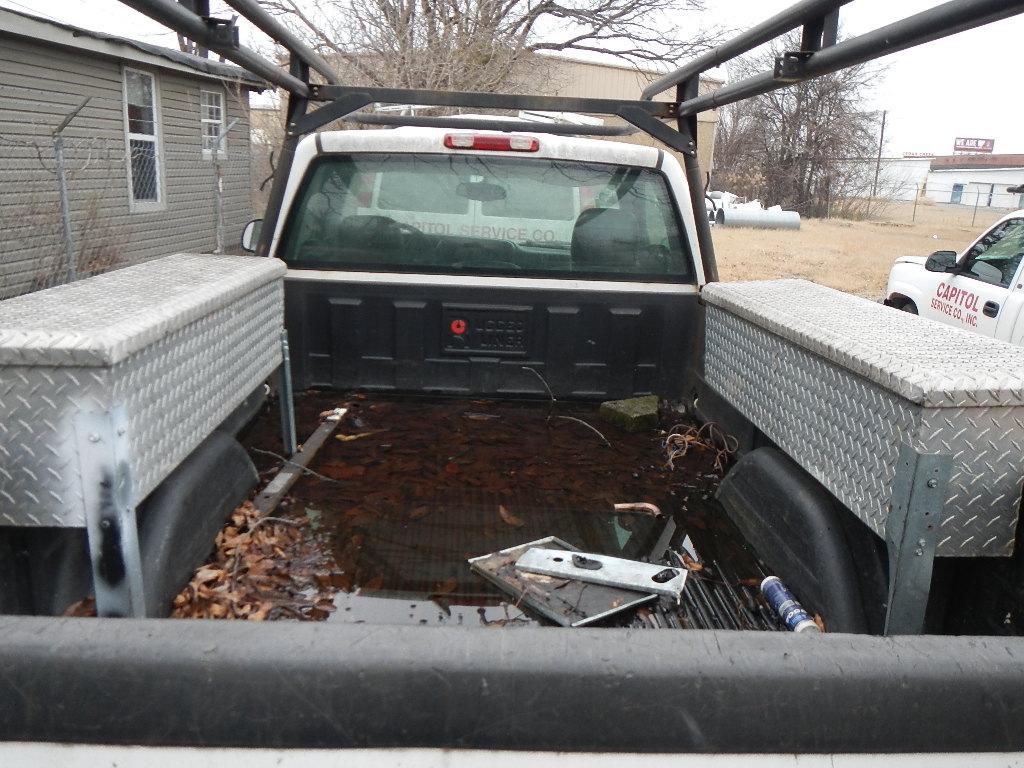 2005 CHEVROLET 2500 PICKUP TRUCK,  (NO KEYS-LOCKED), V8 GAS, AT, PS, AC, LA