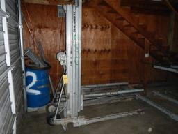 GENIE DUCT/MATERIAL HANDLING LIFT