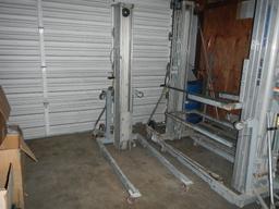 GENIE DUCT/MATERIAL HANDLING LIFT