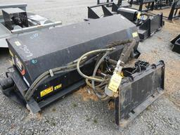 CATERPILLAR BA118C SWEEPER  FOR SKID STEER