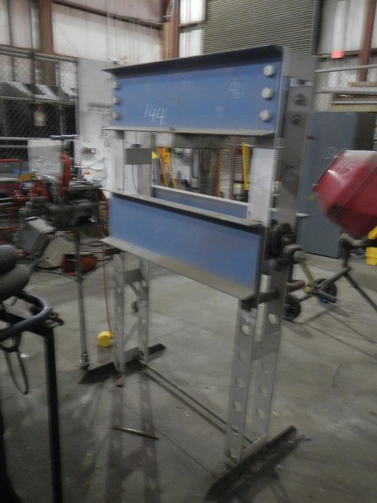 55-TON HYDRAULIC SHOP PRESS   LOAD OUT FEE: $5.00