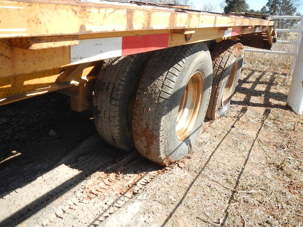 2006 ELITE 28' TRAILER,  PINTLE HITCH, TANDEM AXLE WITH DUALS, DOVETAIL WIT