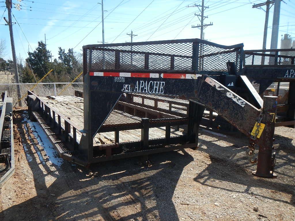 2005 APACHE 30' LOWBOY GOOSENECK TRAILER,  TANDEM AXLES WITH SINGLES, TOP C