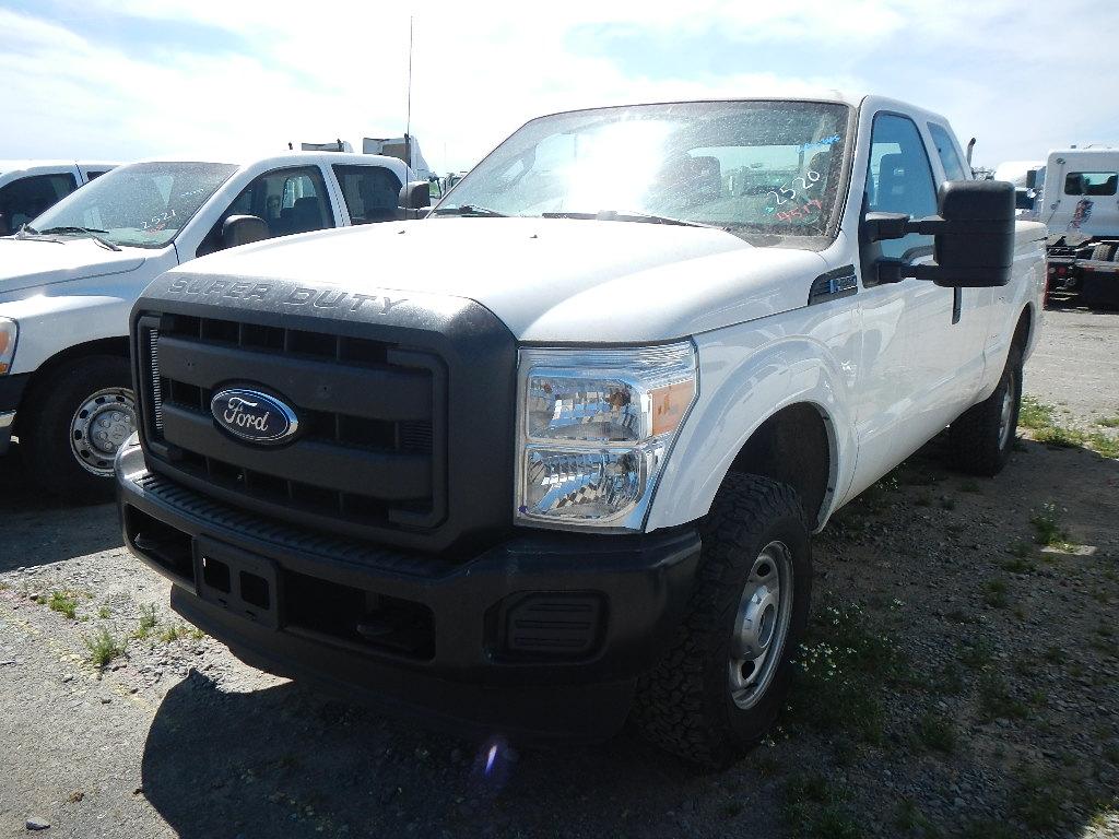 2015 FORD F250 PICKUP 156492  EXTENDED CAB, 4X4, V8 GAS, AUTOMATIC,PS, AC C