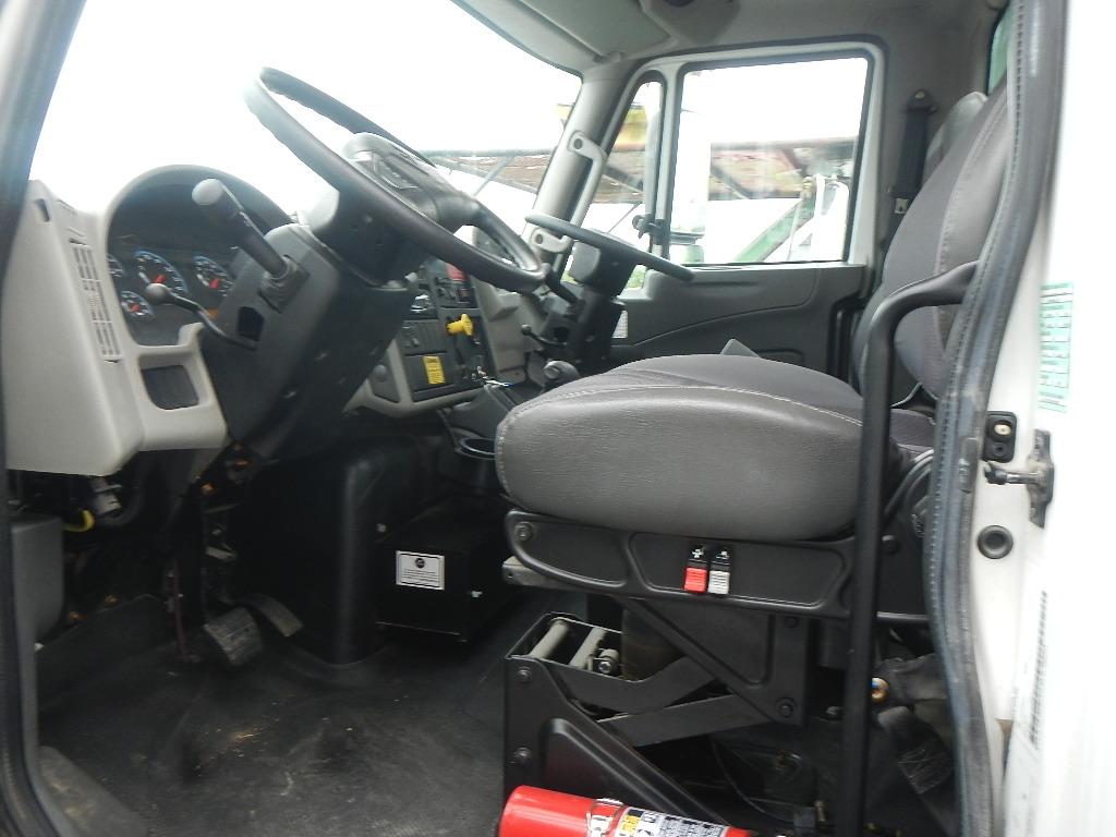 2014 INTERNATIONAL DURA STAR SWEEPER TRUCK, 5103 MILES,  MAXXFORCE DIESEL,