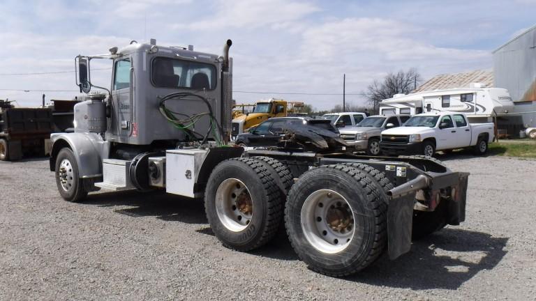 2012 Peterbilt 388 Truck Tractor