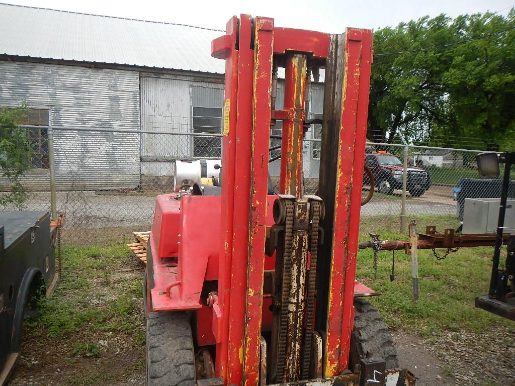 OTIS F-F050 FORKLIFT, 3474 HRS  LP GAS ENGINE, 3-STAGE MAST, (NO ROPS) S# 1