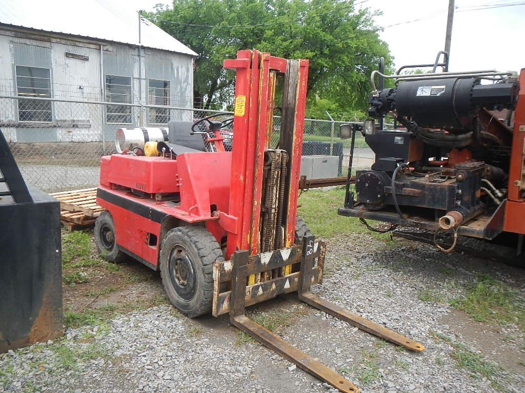 OTIS F-F050 FORKLIFT, 3474 HRS  LP GAS ENGINE, 3-STAGE MAST, (NO ROPS) S# 1