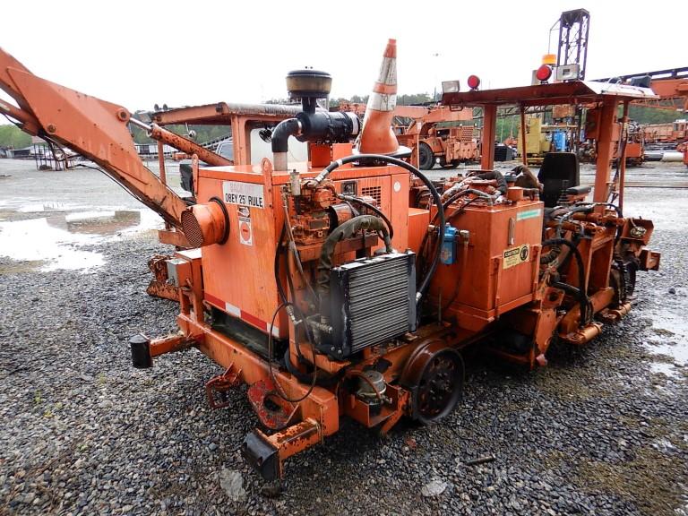 2008 CRS 60 ANCHOR SPREADER,  DEUTZ DIESEL LOAD OUT FEE: $200.00 C# AS08030