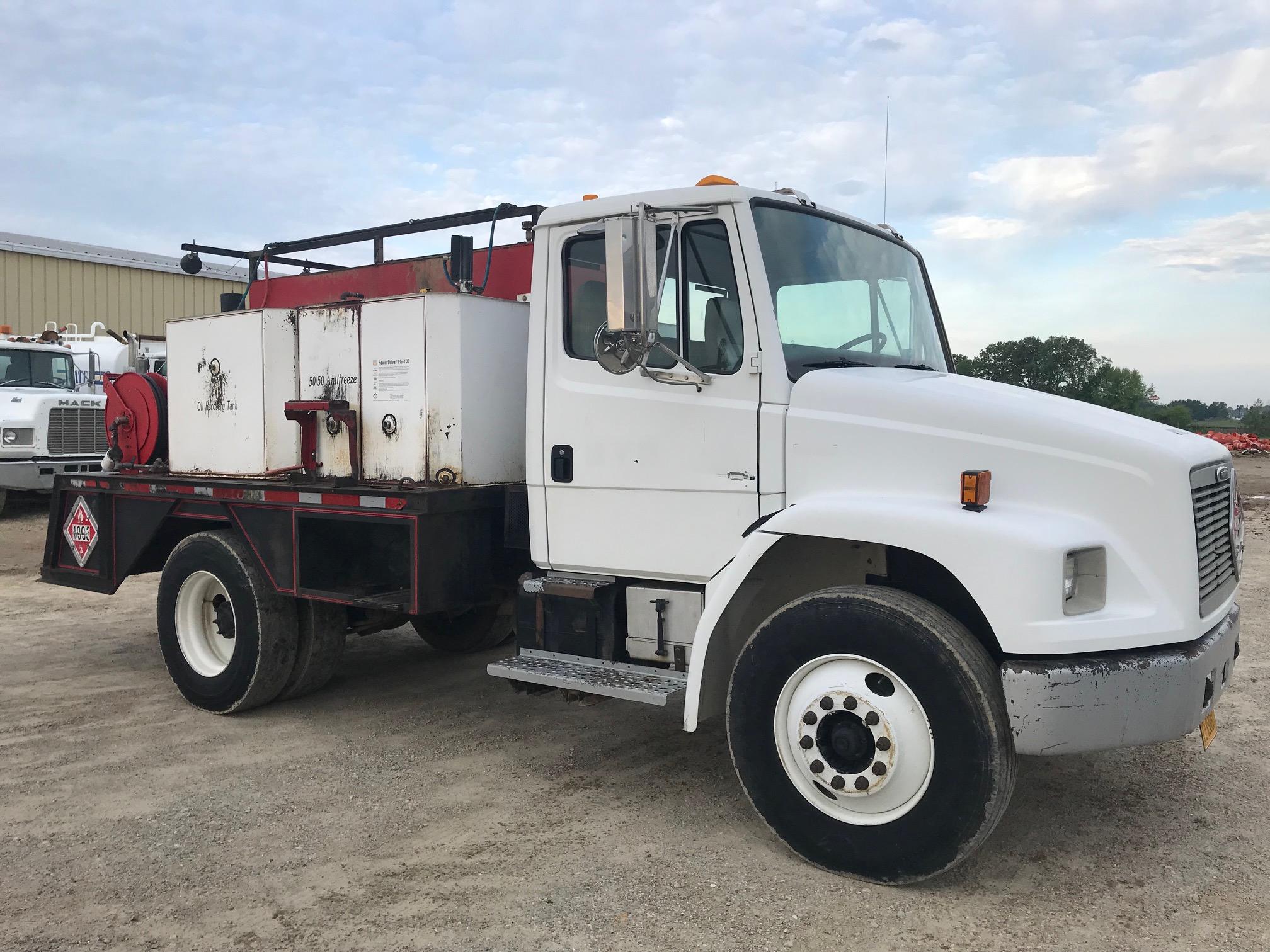 2000 FREIGHTLINER FL70 SERVICE TRUCK, 125K+ MILES  CATERPILLAR 3126 DIESEL,