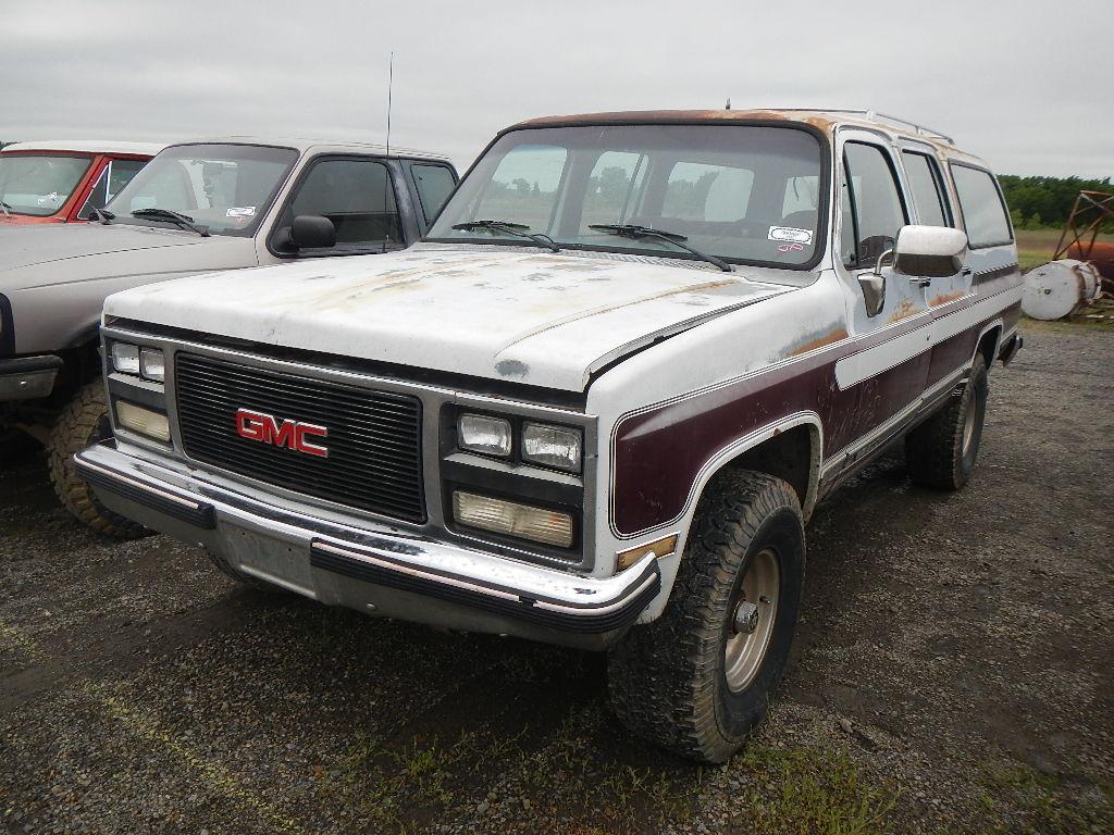 1989 GMC SUBURBAN SUV, 110k + mi,,  4X4, V8 GAS, AUTOMATIC, S# N/A (MAY OR