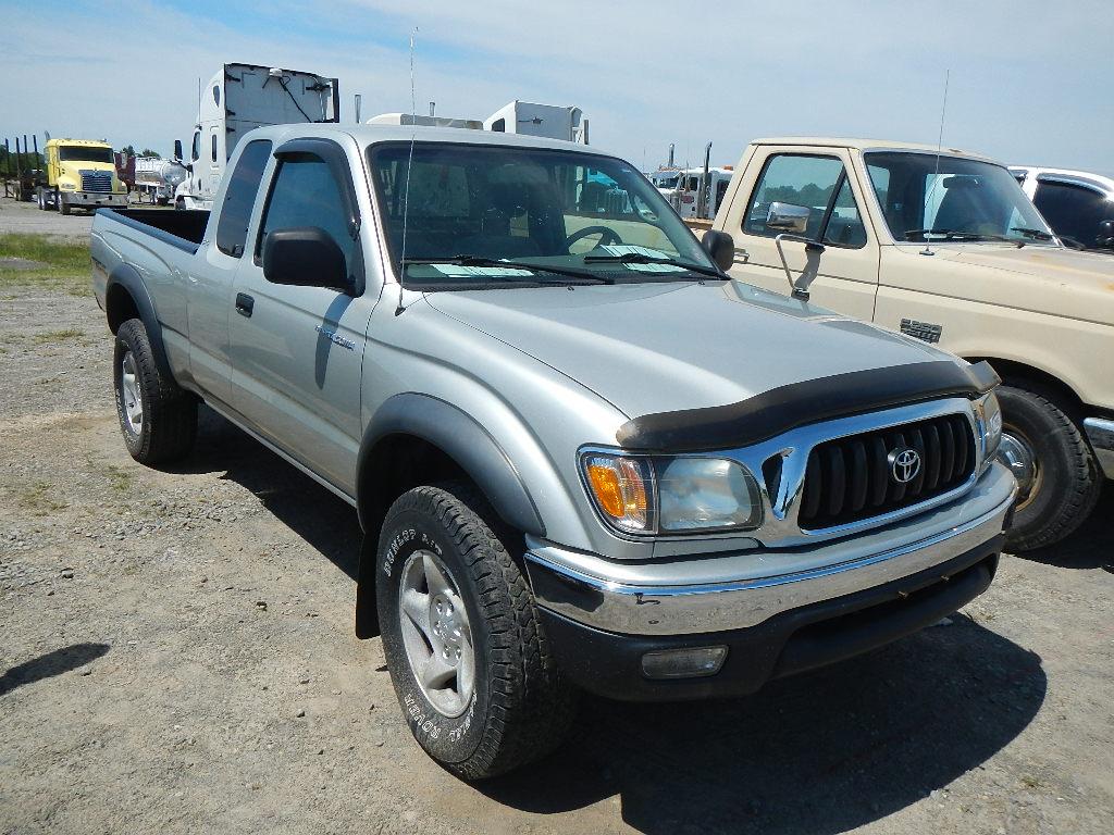 2004 TOYOTA TACOMA PICKUP TRUCK,  EXTENDED CAB, 6 CYLINDER GAS, AUTOMATIC,