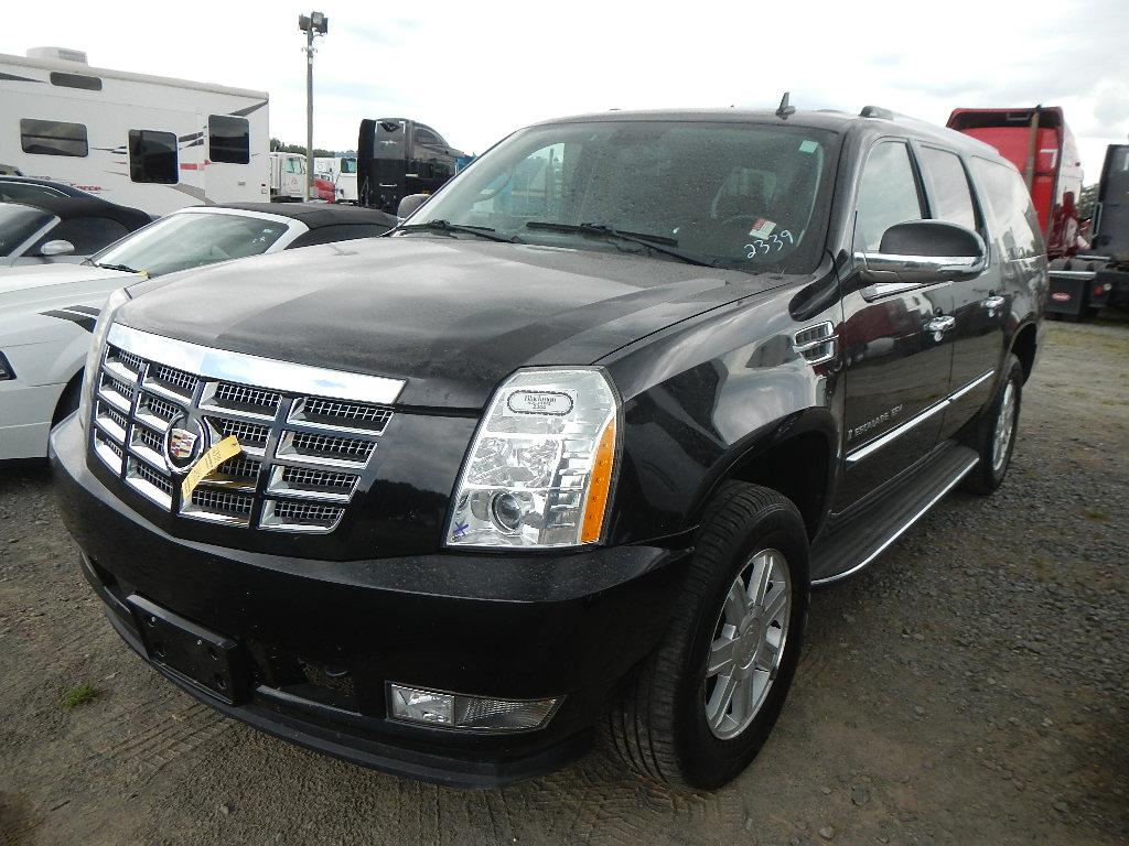 2008 CADILLAC ESCALADE SUV, 211K + mi,  V8 GAS, AUTOMATIC, PS, AC, S# 15128