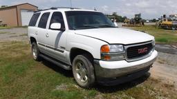 2005 GMC YUKON SLT SUV,  4-DOOR, GAS, AUTOMATIC, PS, AC, LEATHER S# 1GKEC13