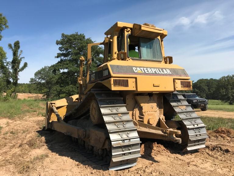 1990 CATERPILLAR D8N DOZER, 1,381+ hrs on meter (not TT),  CAB, AC, SEMI-U