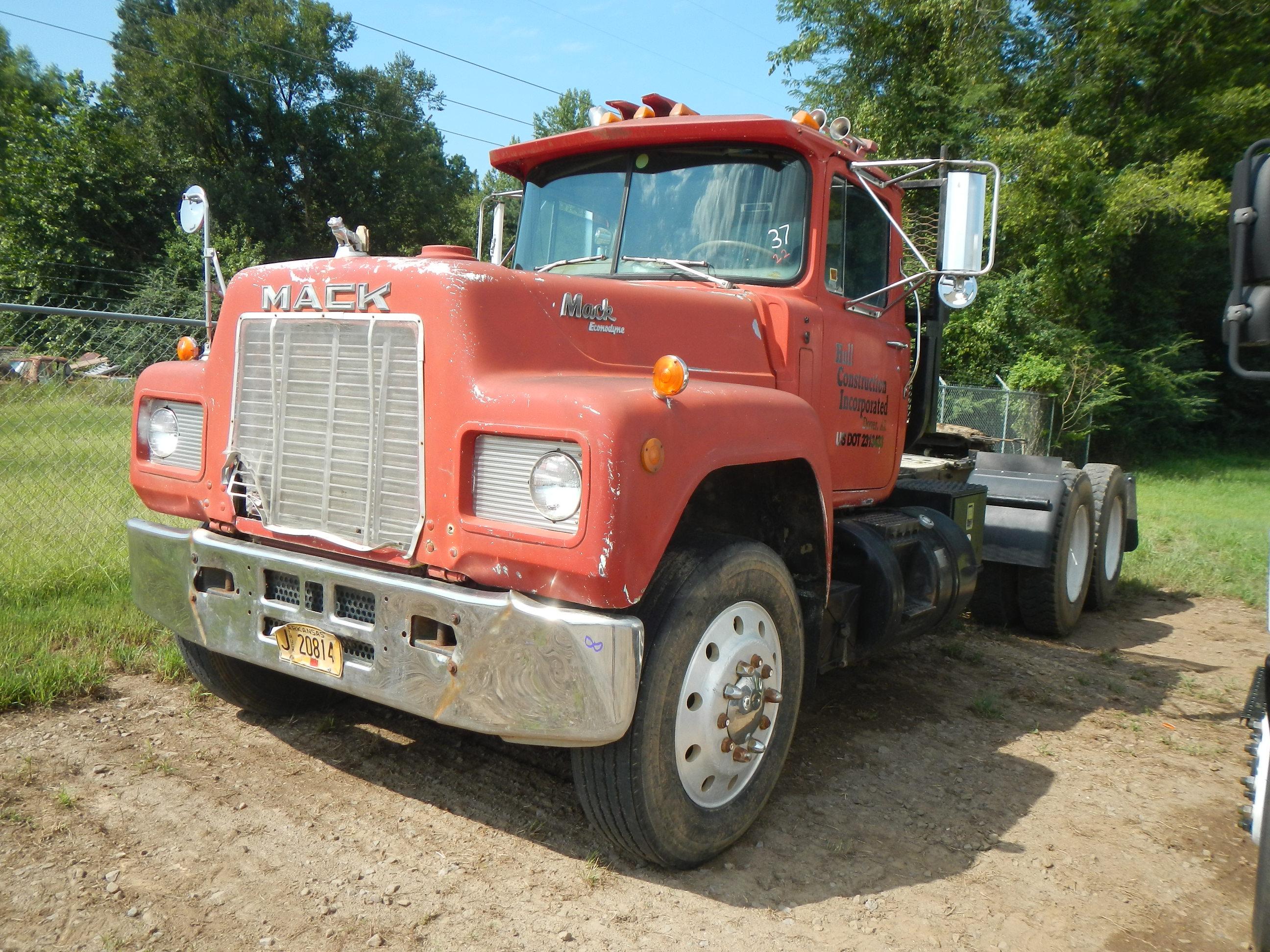 1985 MACK R686ST TRUCK TRACTOR, 94,679+ mi,  MACK DIESEL, MAXI TORQUE EXTEN