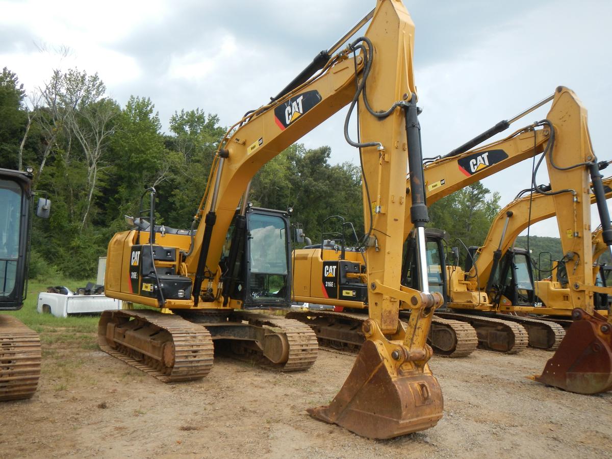 2013 CATERPILLAR 316 EL HYDRAULIC EXCAVATOR, 4433 HOURS  CAB, AC, HEAT, REA