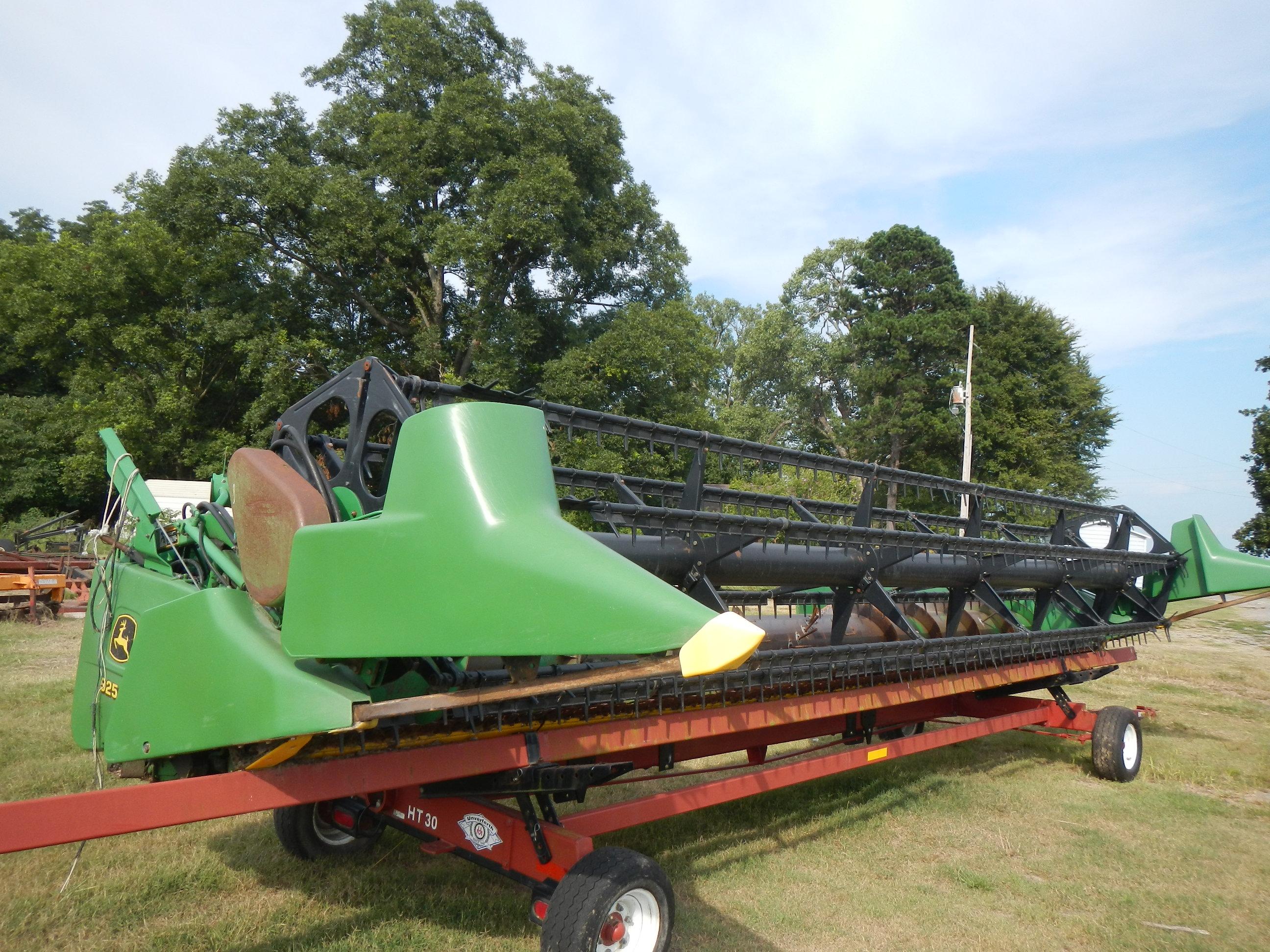 JOHN DEERE 925F HEADER,  SELLS WITH UNVERFERTH, HT30 HEADER TRAILER S#A44-4