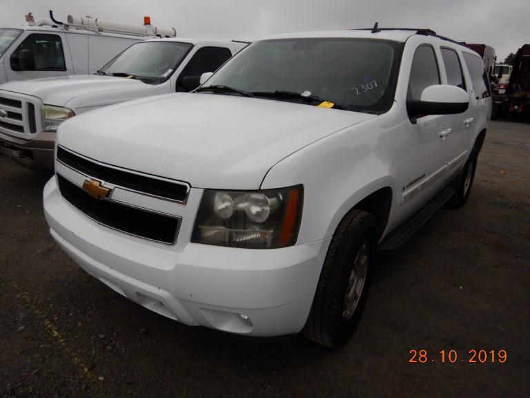 2007 CHEVROLET SUBURBAN SUV, 182K + mi,  V8 GAS, AUTOMATIC, PS, AC, S# 9038