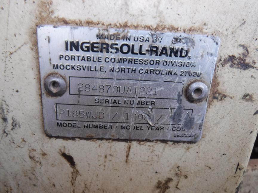 1998 INGERSOLL RAND P185WJD PORTABLE AIR COMPRESSOR, n/a hrs,  JOHN DEERE D