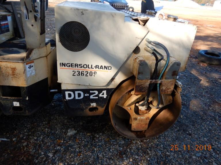 1998 INGERSOLL-RAND DD-24 ROLLER COMPACTOR, 1129 HRS  DOUBLE SMOOTH DRUMS,