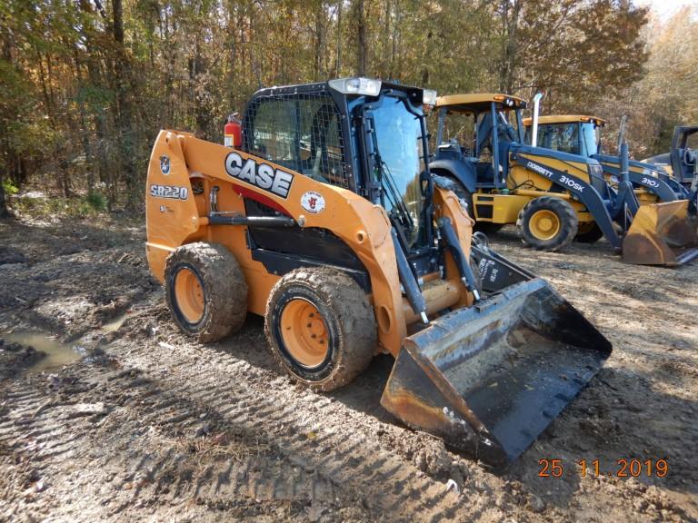 CASE SR220 SKID STEER LOADER, 1827 HRS  ENCLOSED CAB, RUBBER TIRE, FORKS, D