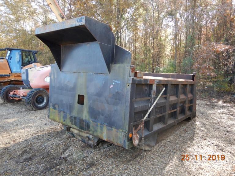 14' DUMP BED,  WITH HYDRAULIC CYLINDERS