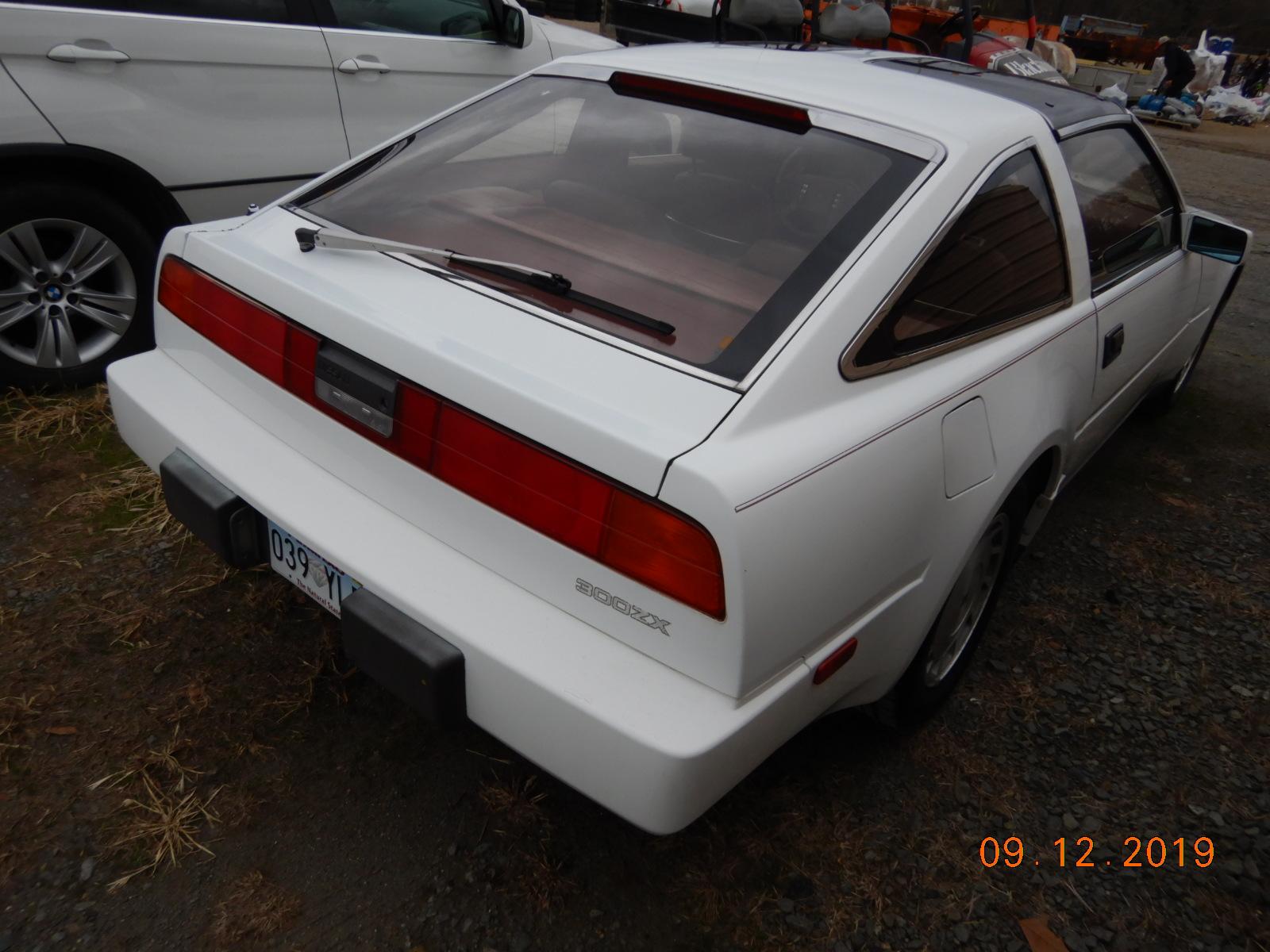 1987 NISSAN 300ZX CAR, 136,182+ mi,  2+2, V6, 5-SPEED, PS, AC (RUNS & DRIVE