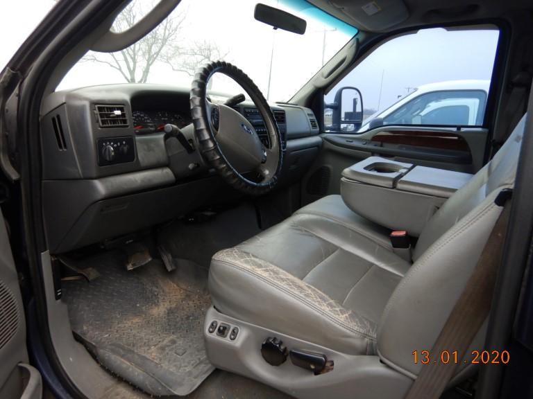 2003 FORD F-250 TRUCK,  CREW CAB, 4 X 4, 539L 12-V CUMMINS DIESEL CONVERSIO