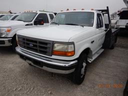 1994 FORD F450 FLATBED TRUCK,  7.3L POWERSTROKE DIESEL, 5 SPEED, AC, PS, S#