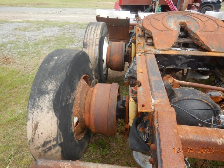 1993 INTERNATIONAL 9370 TRUCK TRACTOR,  **NON-RUNNER**, DAY CAB, CATERPILLA