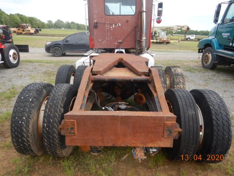 1989 INTERNATIONAL 9300 TRUCK TRACTOR,  **NON-RUNNER**, DAY CAB, CATERPILLA